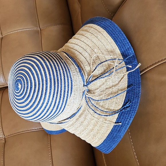 Panama Jack Accessories - Panama Jack 100% Paper Blue and Tan Wide Brim Sun Hat